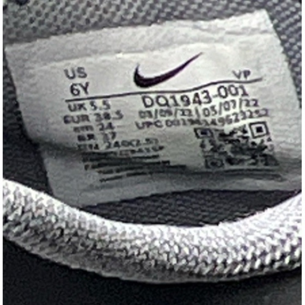Nike Giannis Immortality 2 Sneakers Black White Blue Boys US 6Y DQ1943-001 - Picture 11 of 11